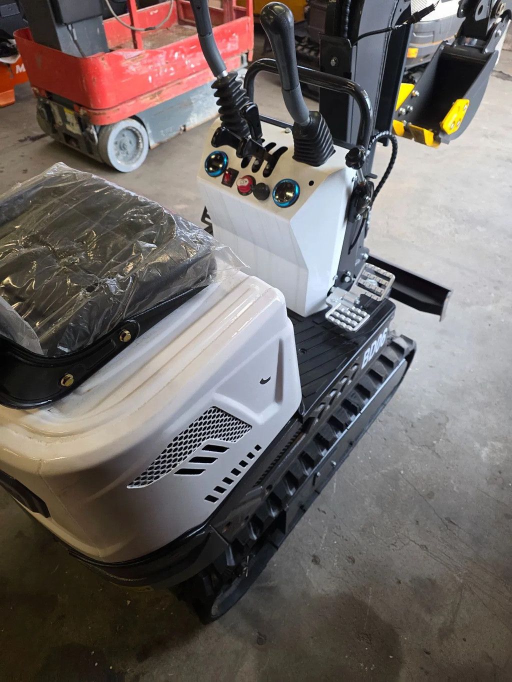 Bobcat Crawler 650 graafmachine minigraver knikgiek