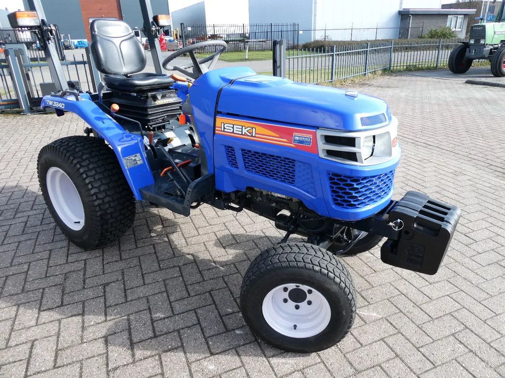 Iseki TM3240 4wd HST / 2456 Draaiuren / Automaat