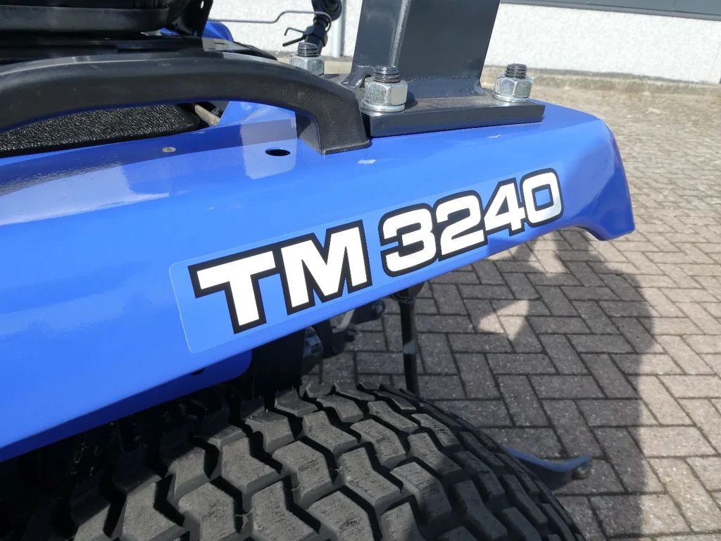 Iseki TM3240 4wd HST / 2456 Draaiuren / Automaat