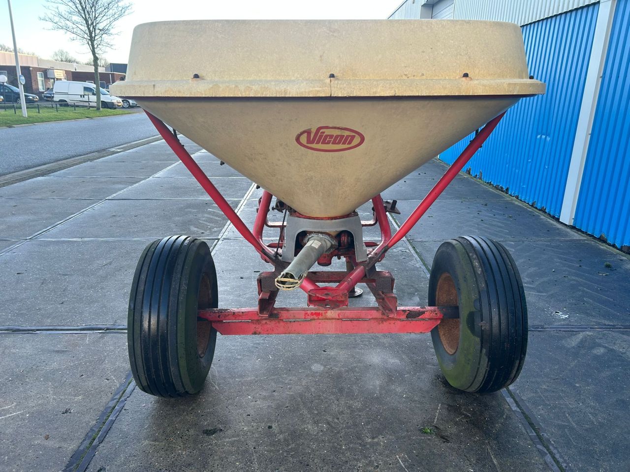 Vicon pendelstrooier op onderstel