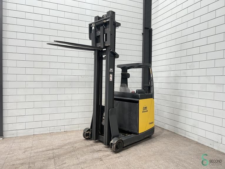 Schubmaststapler Elektrisch OM Thesi B2 K23 2004