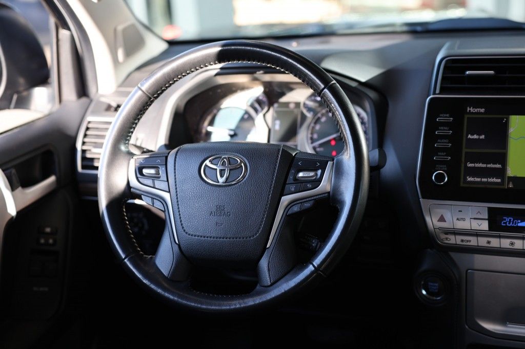 Toyota Landcruiser 150 2.8 D-4D 3DRS PROFESSIONAL A/T VAN