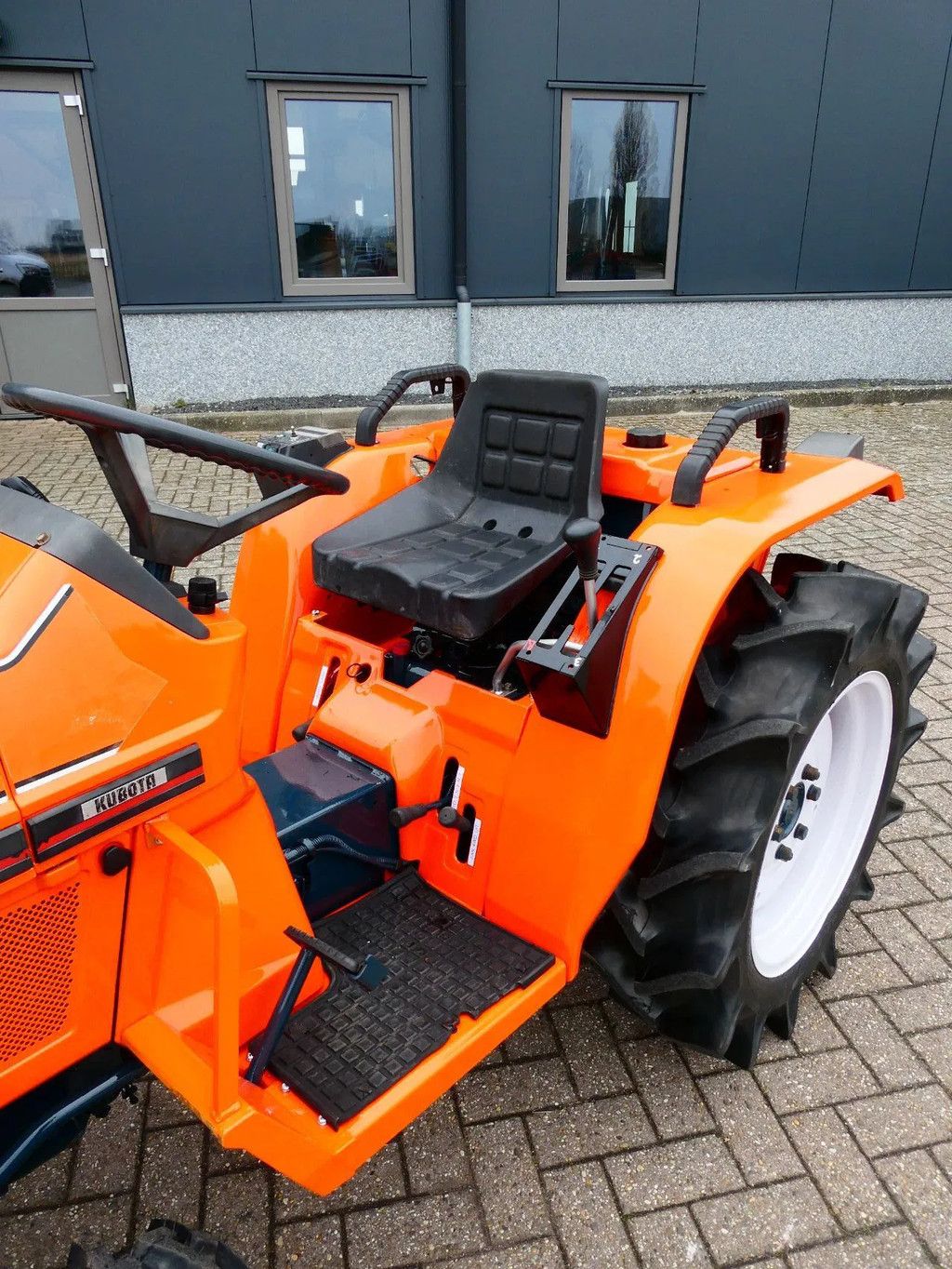 Kubota Bulltra B1-17 4wd / 2028 Draaiuren / Superkruipversnelling