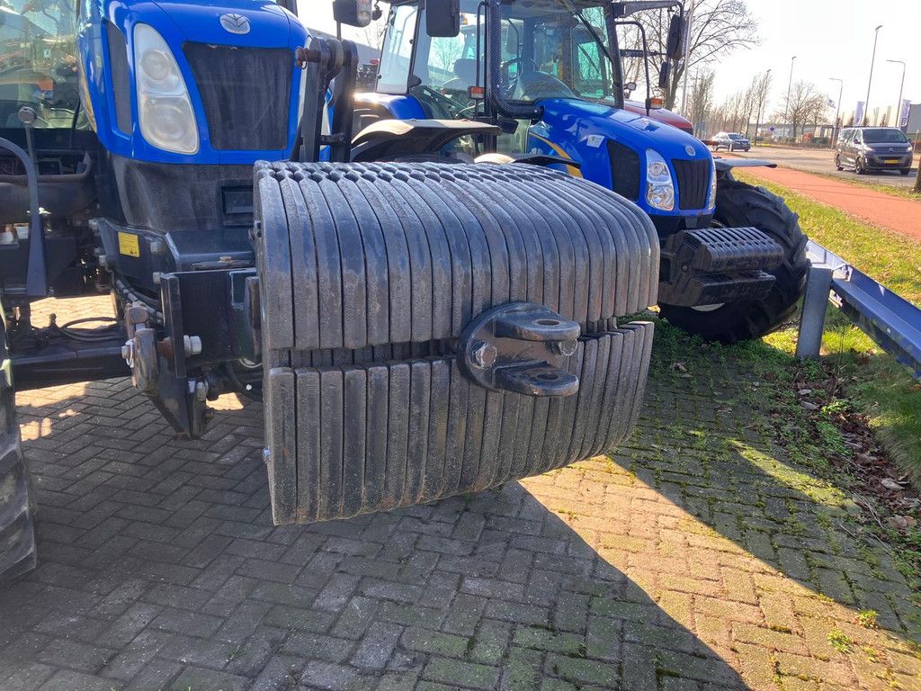 New Holland Gewicht 1000kg