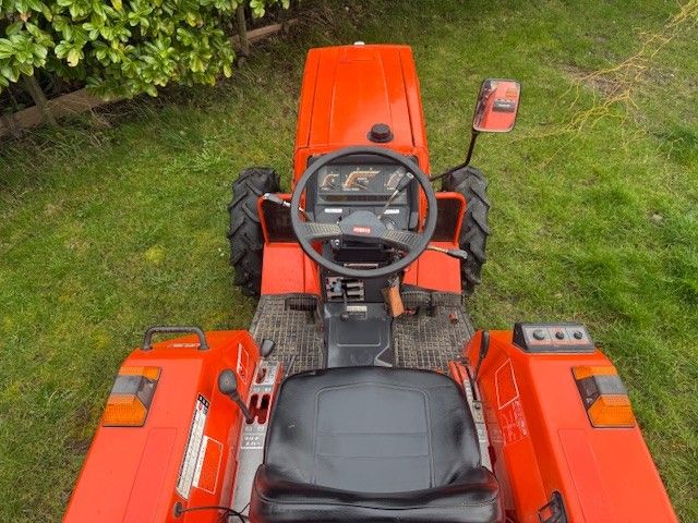 KUBOTA L1-255 4WD Power steering