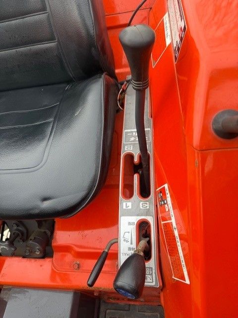 KUBOTA L1-255 4WD Power steering