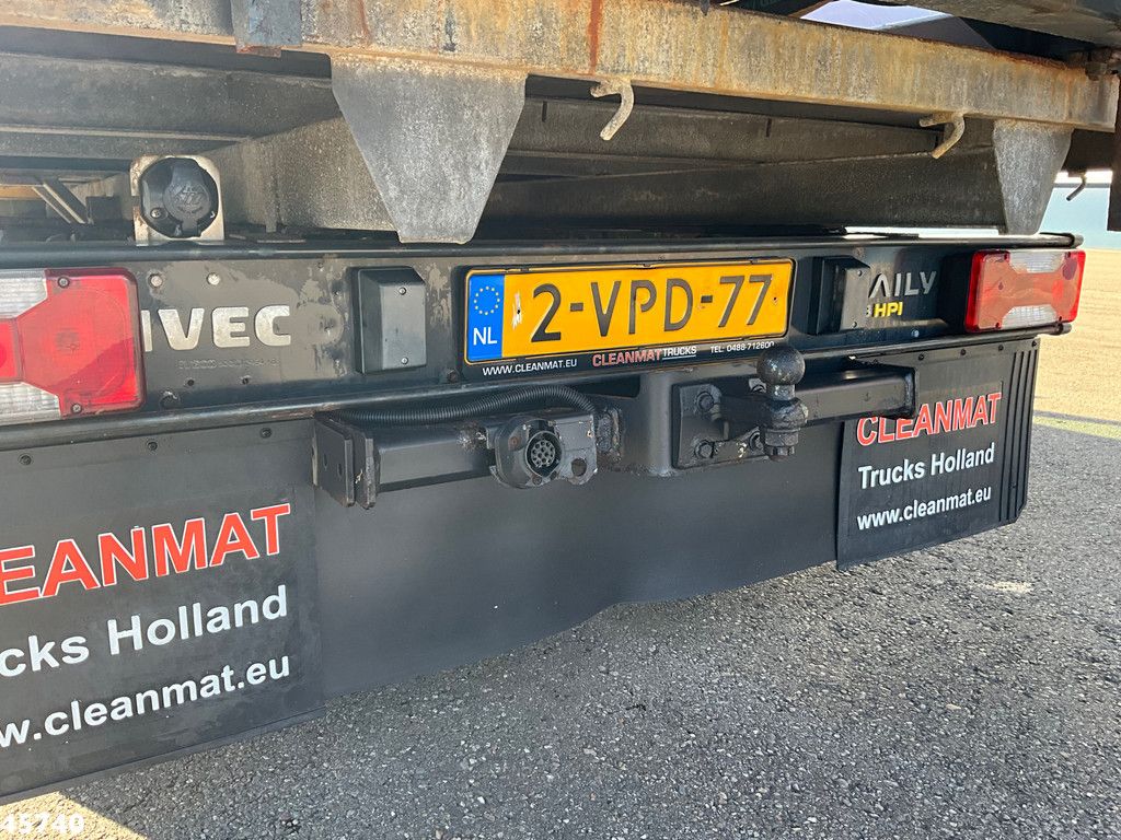 Iveco Daily 35S12 300 met Nido zoutstrooier Just 88.053 km!