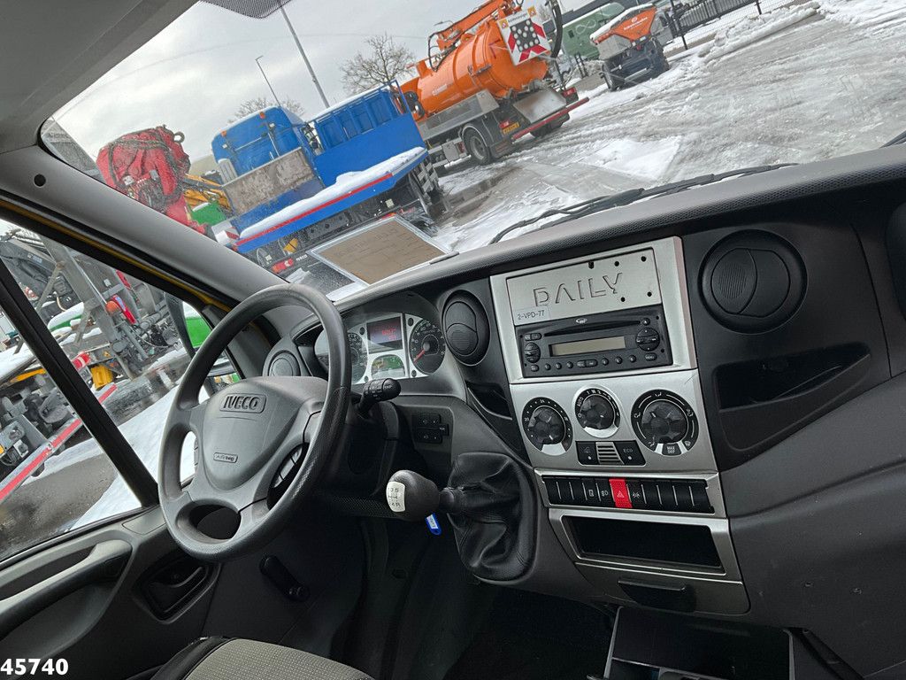 Iveco Daily 35S12 300 met Nido zoutstrooier Just 88.053 km!