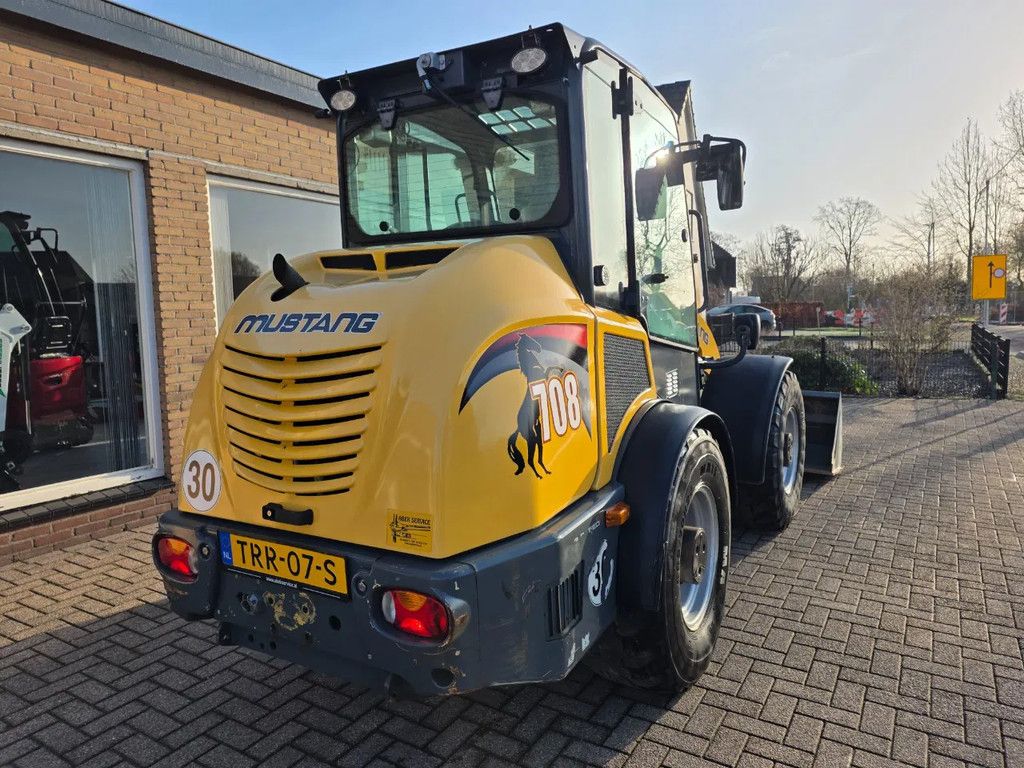 Mustang 708 shovel bak en lepels