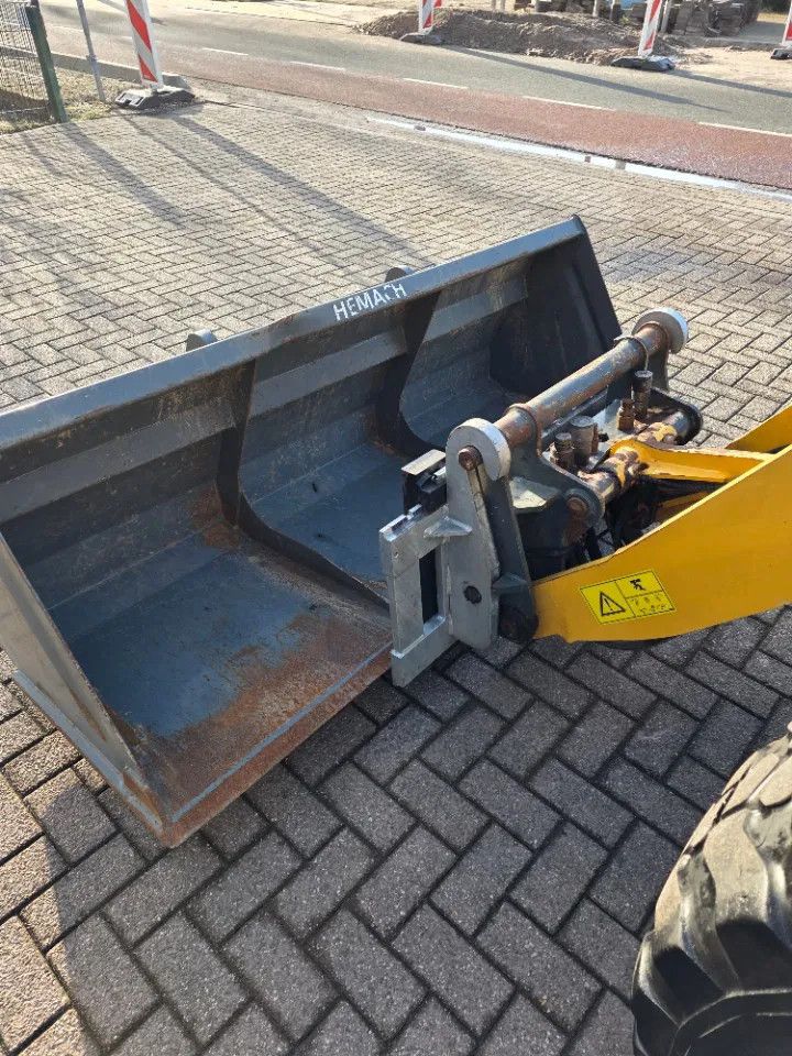 Mustang 708 shovel bak en lepels