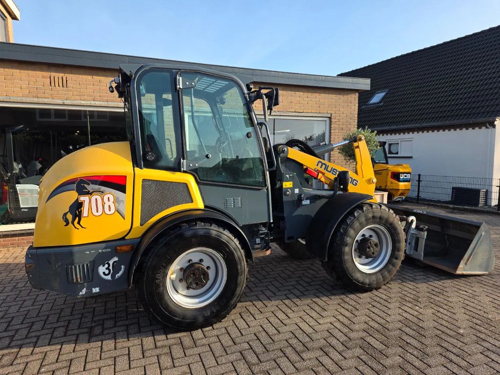 Mustang 708 shovel bak en lepels