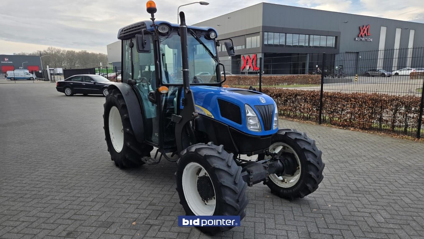 New Holland T4050F Supersteer