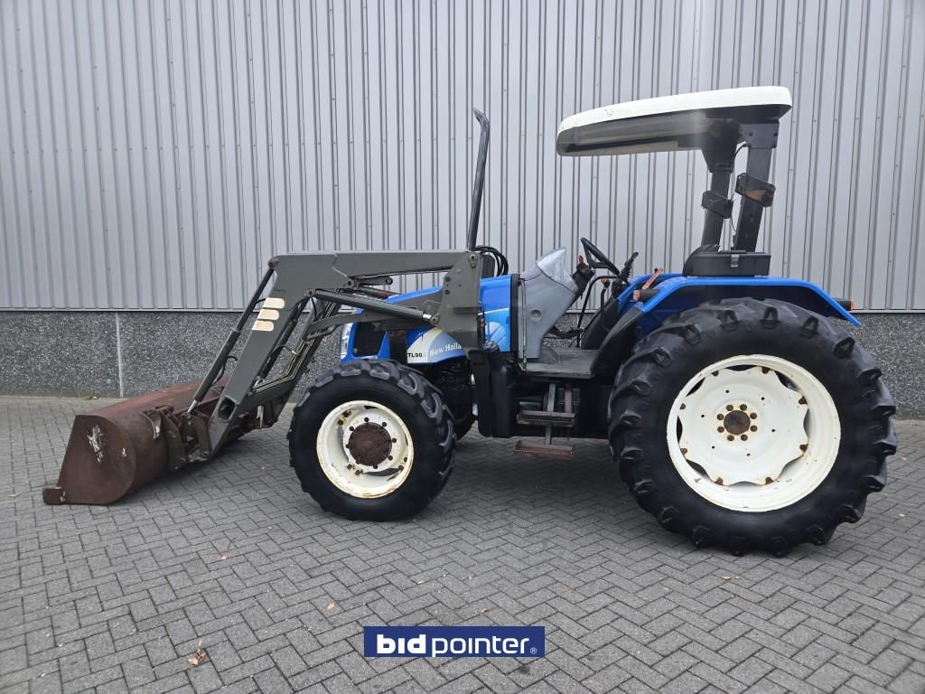 New Holland TL90A with Loader