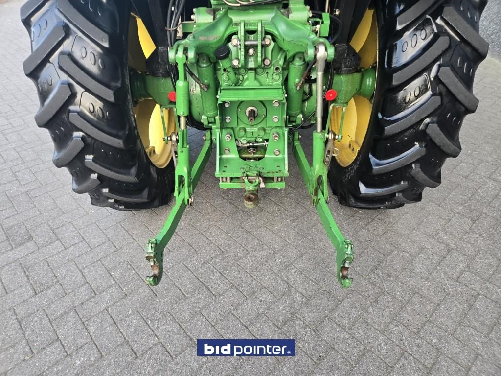 John Deere 5100M Frontlinkage and PTO