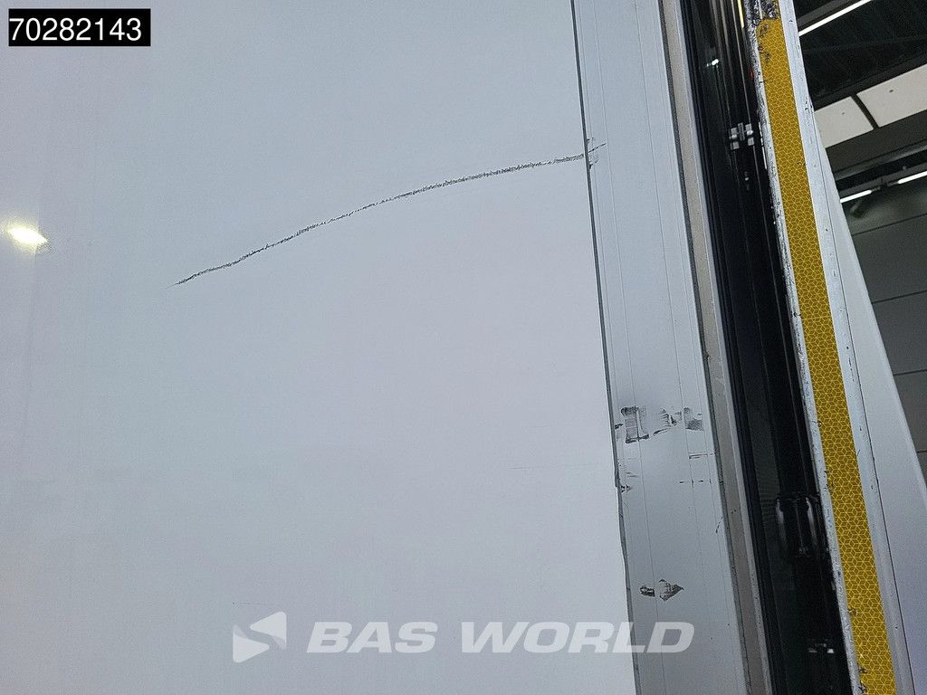 Mercedes Atego Atego 1524 4X2 6cylinder 15tonner Thermo king T-1200R Ladebordwand Automatic