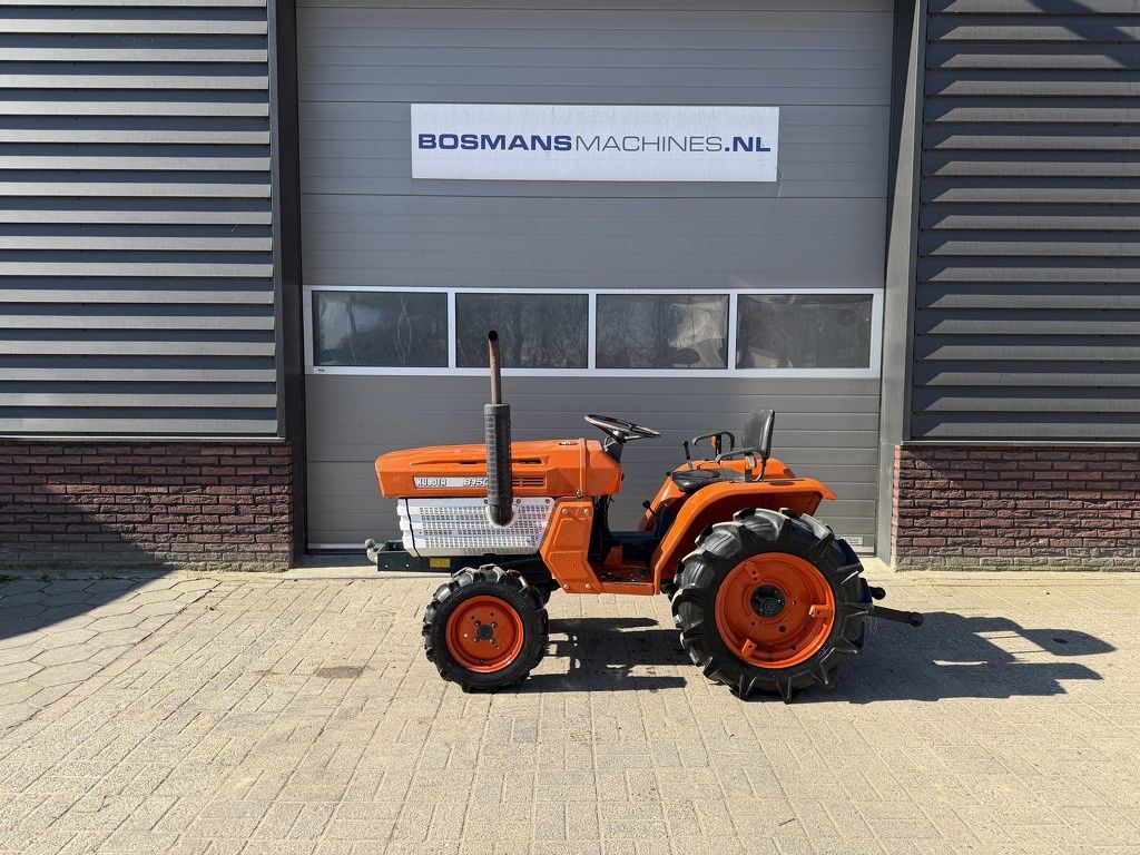 Kubota B1500 4WD 15 PK minitractor