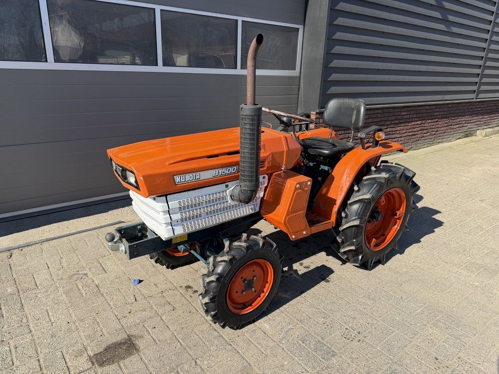 Kubota B1500 4WD 15 PK minitractor
