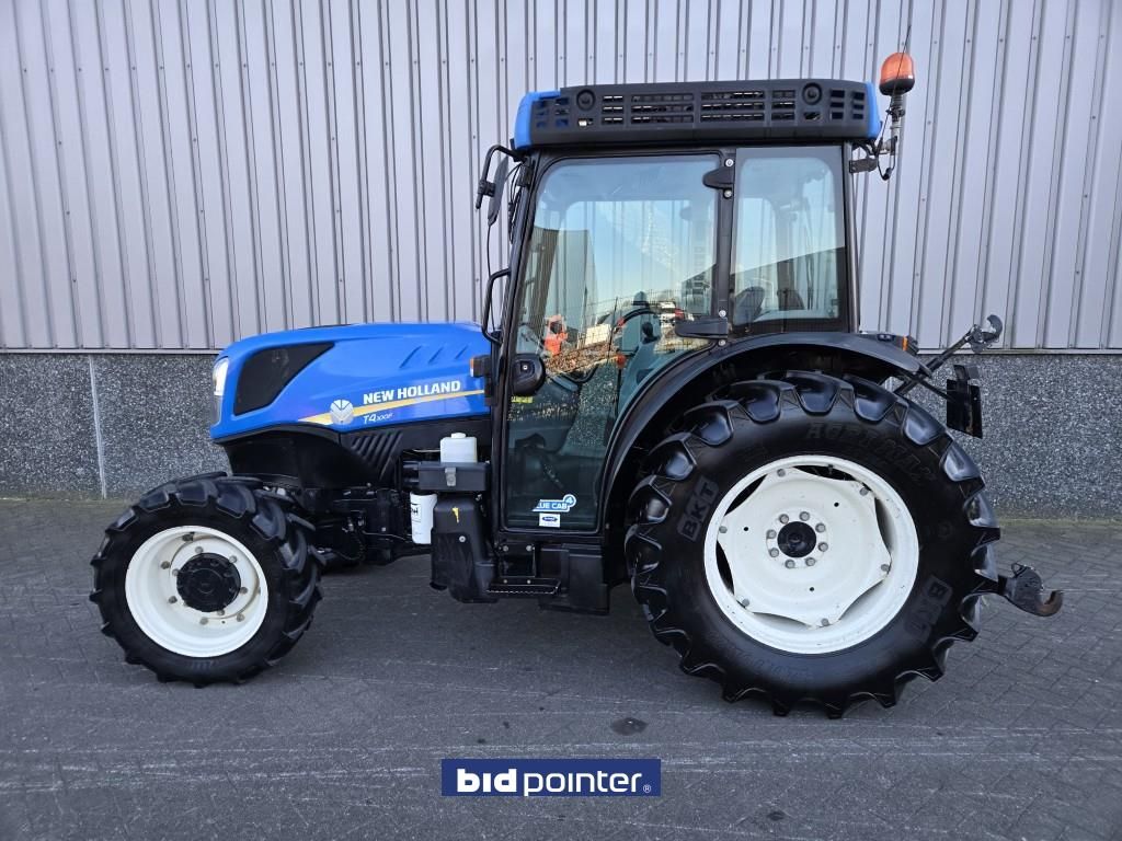New Holland T4.100F Supersteer