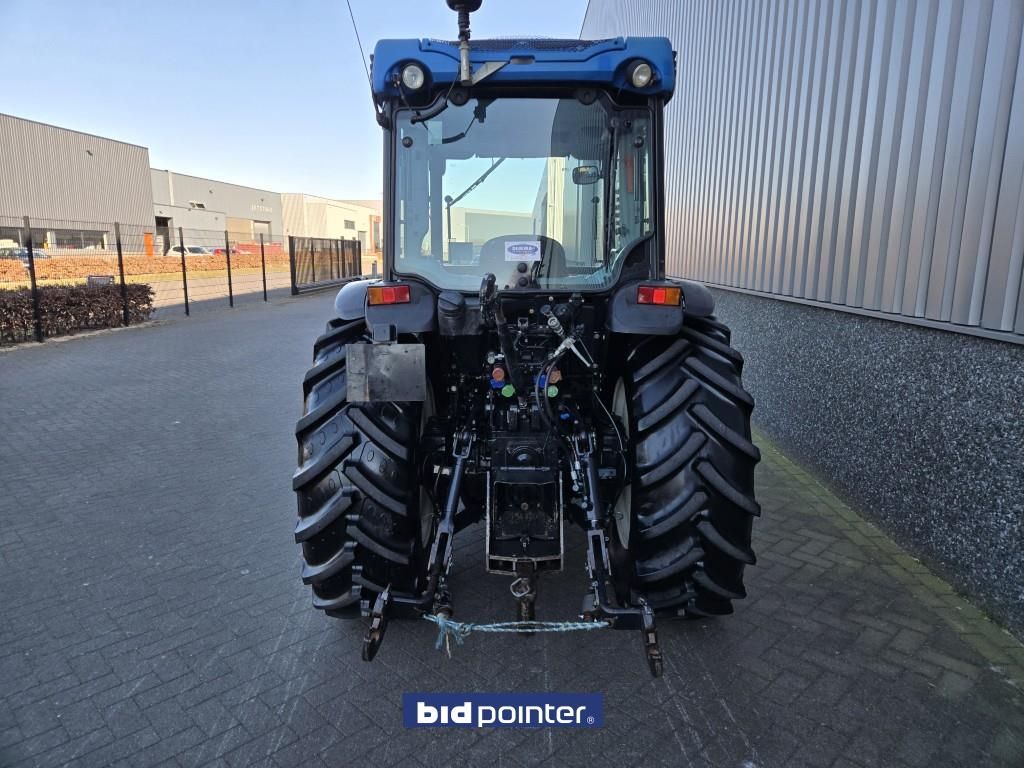 New Holland T4.100F Supersteer