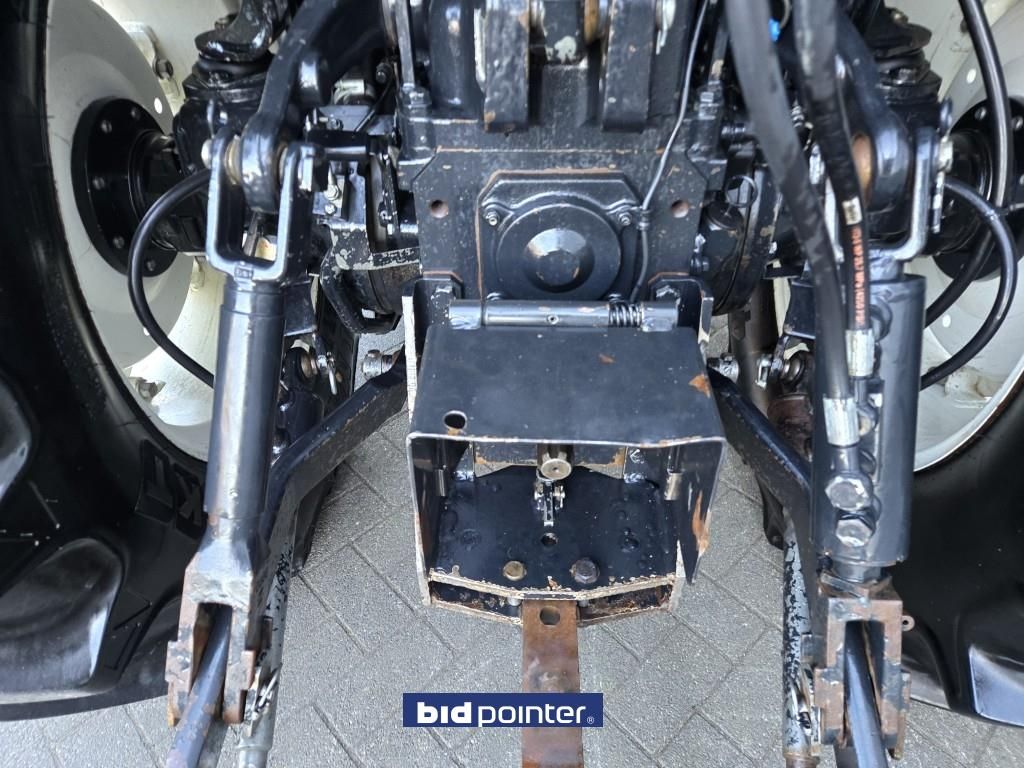 New Holland T4.100F Supersteer