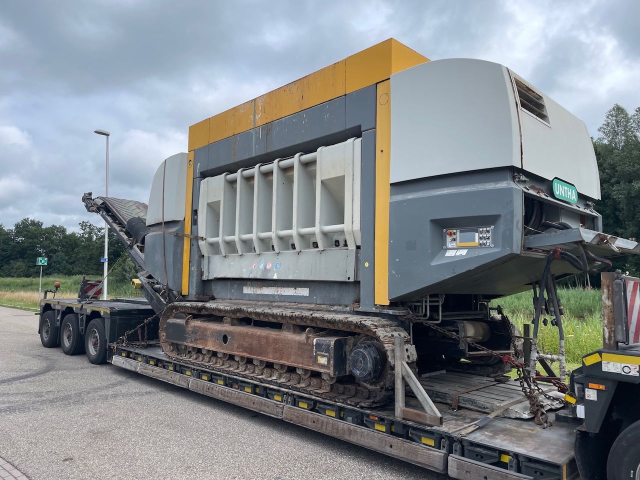 Untha XR3000C MOBIL-E Shredder