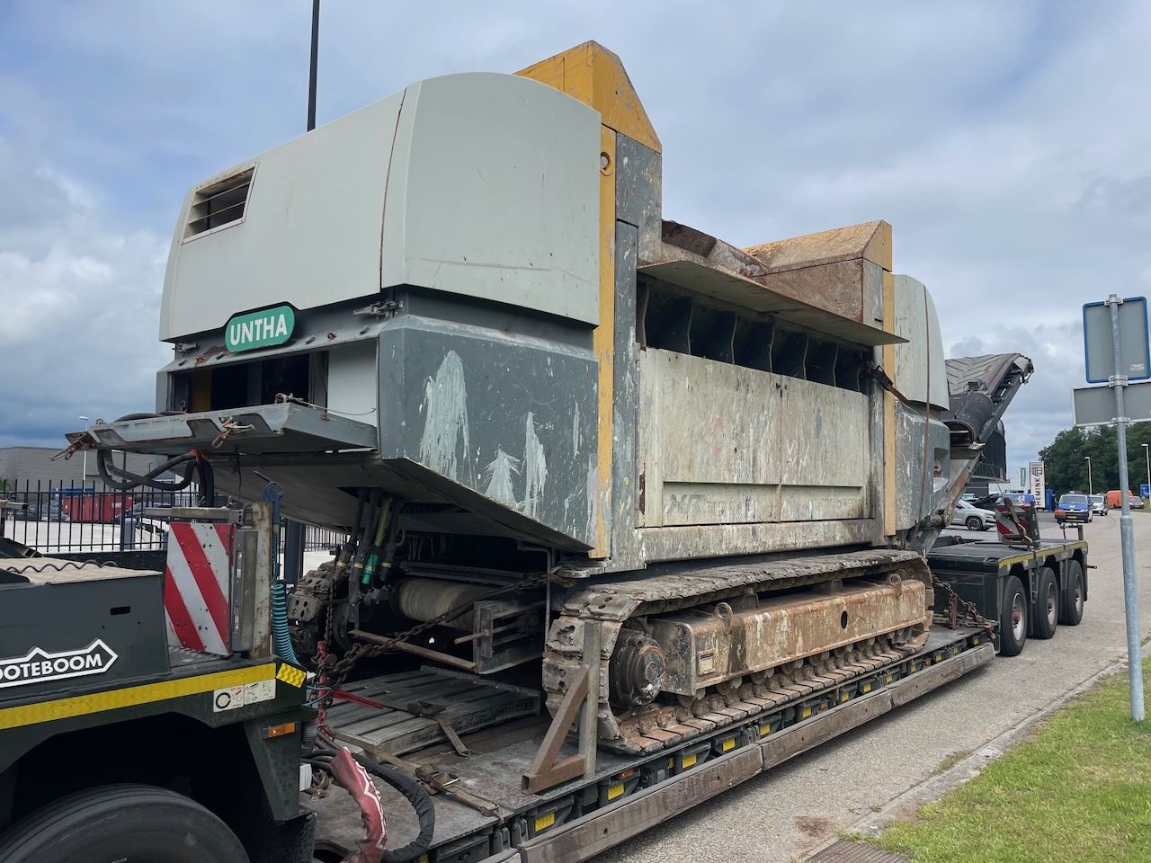 Untha XR3000C MOBIL-E Shredder