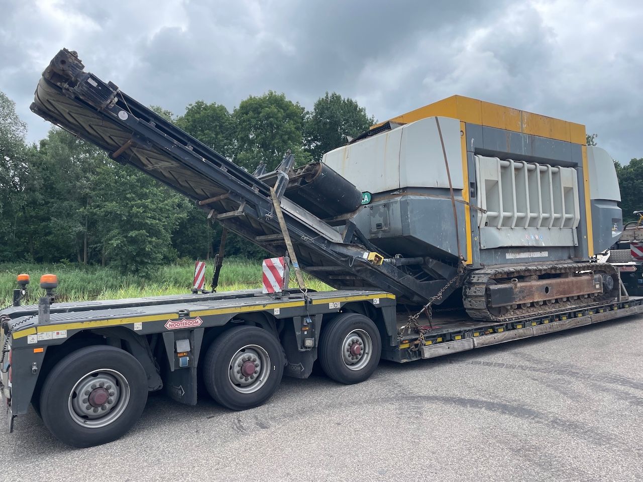 Untha XR3000C MOBIL-E Shredder