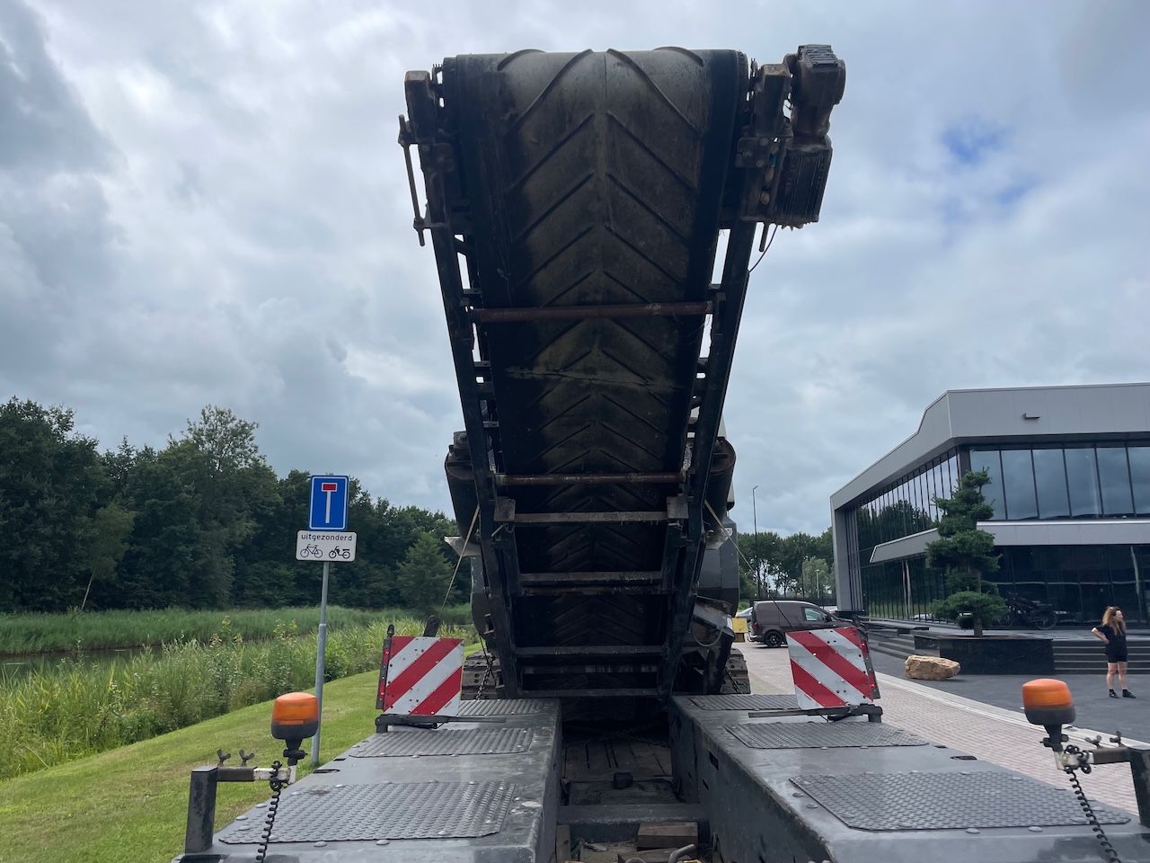 Untha XR3000C MOBIL-E Shredder