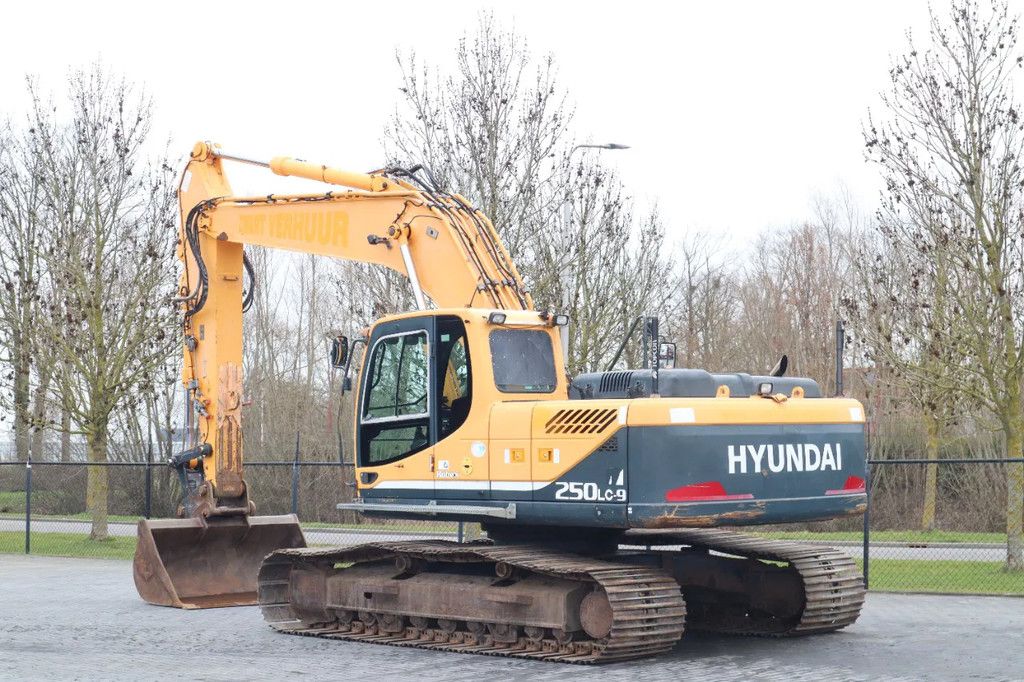 Hyundai ROBEX 250 LC-9 | BUCKET | QUICK COUPLER