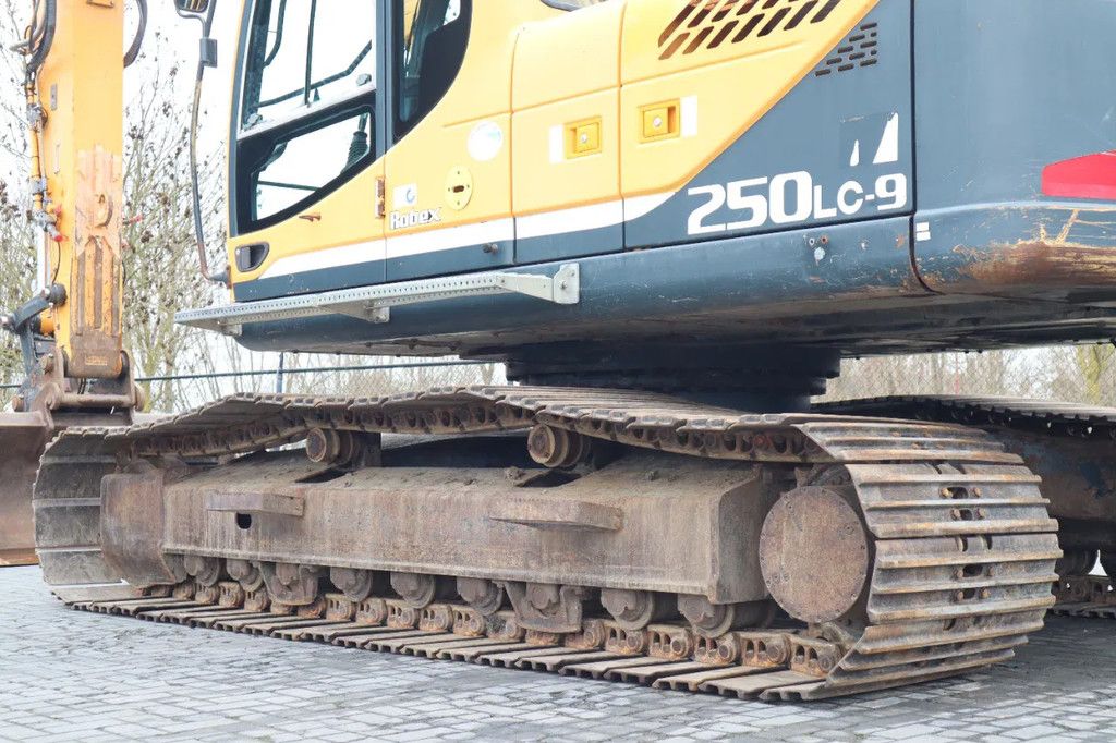 Hyundai ROBEX 250 LC-9 | BUCKET | QUICK COUPLER