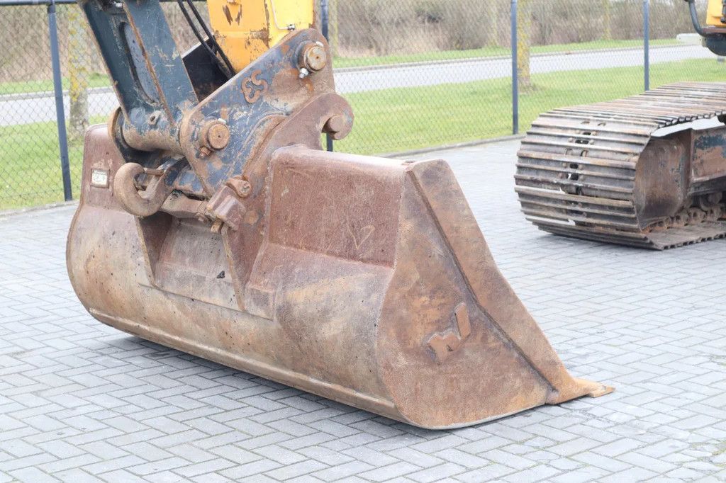 Hyundai ROBEX 250 LC-9 | BUCKET | QUICK COUPLER