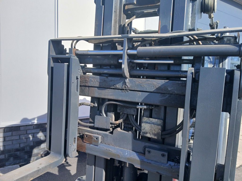 Linde H30D met vorkenversteller