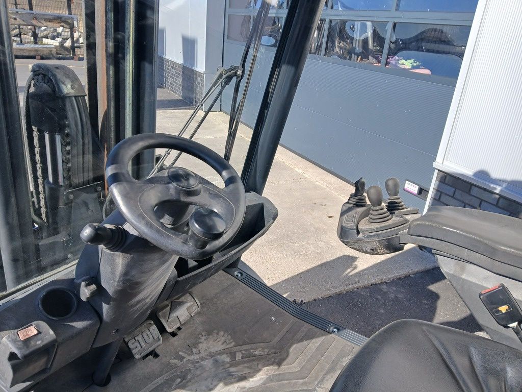 Linde H30D met vorkenversteller