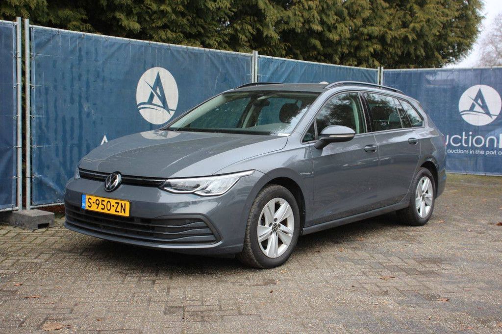 Volkswagen Golf Variant Station Wagon 1.0 eTSI Life Business Hybrid 110hp 2023