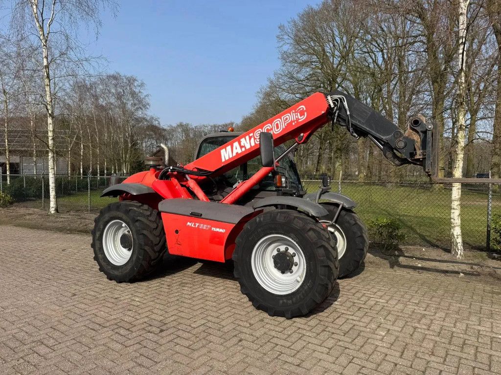 Manitou MLT 627 Verreiker loader