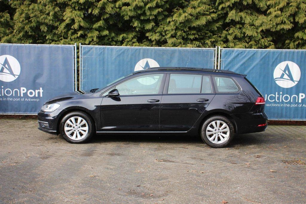 Volkswagen Golf Variant Station Wagon 1.0 TSI Comfortline Petrol 116hp 2019