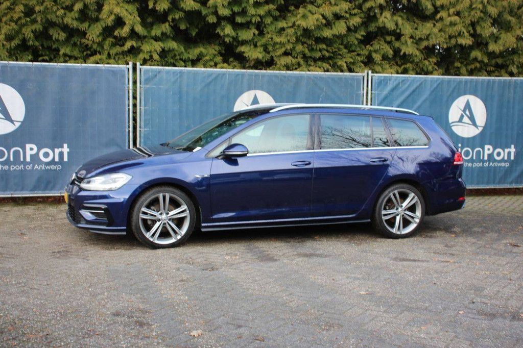 Volkswagen Golf Variant Station Wagon 1.5 TSI Highline Business R Petrol 151hp 2019