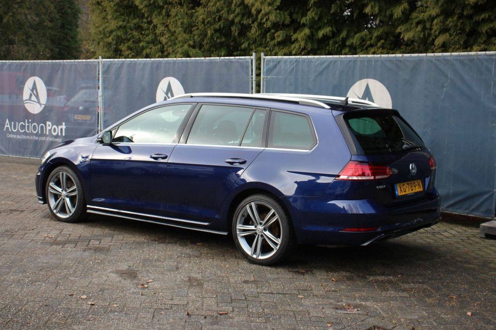 Volkswagen Golf Variant Station Wagon 1.5 TSI Highline Business R Petrol 151hp 2019