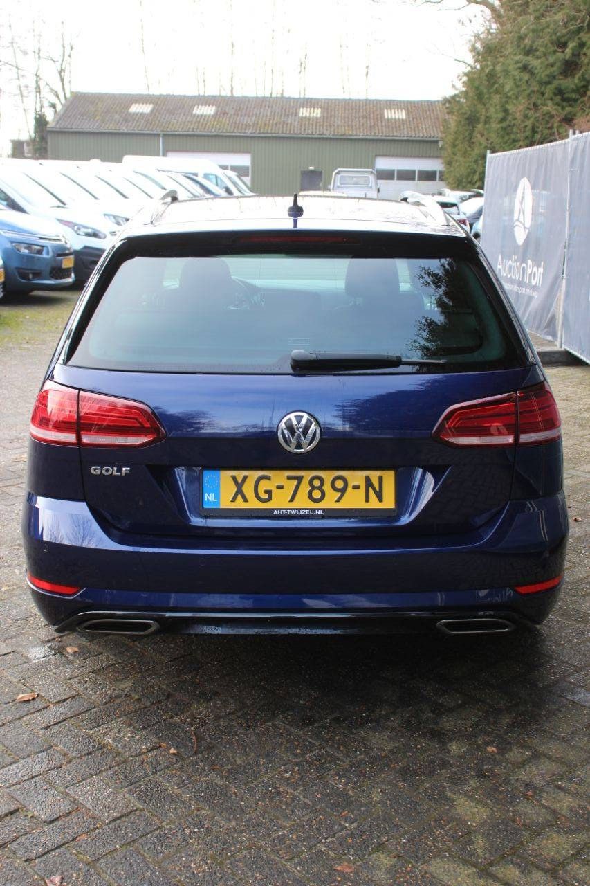 Volkswagen Golf Variant Station Wagon 1.5 TSI Highline Business R Petrol 151hp 2019