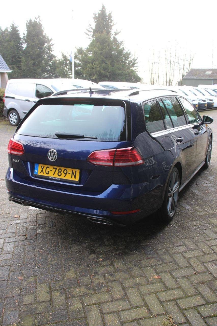 Volkswagen Golf Variant Station Wagon 1.5 TSI Highline Business R Petrol 151hp 2019