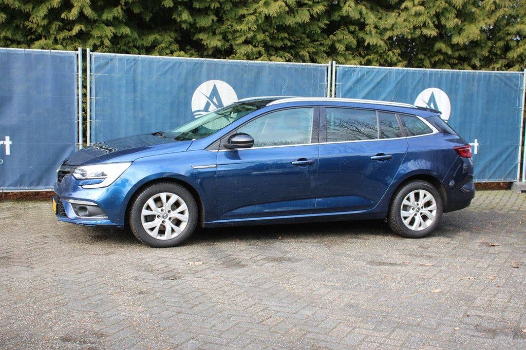 Stationwagen Renault Megane Estate 1.3 TCe Limited Benzine 140pk 2020