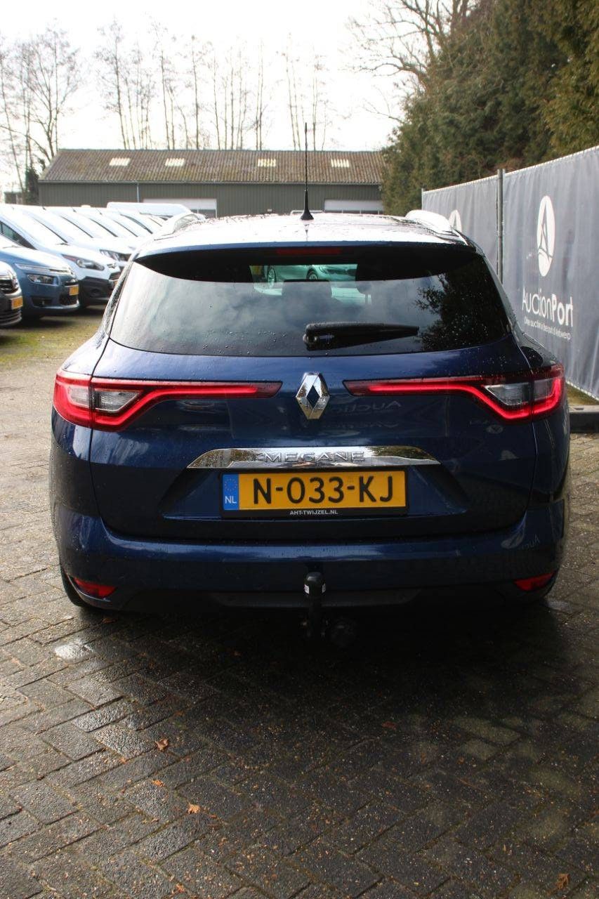 Stationwagen Renault Megane Estate 1.3 TCe Limited Benzine 140pk 2020