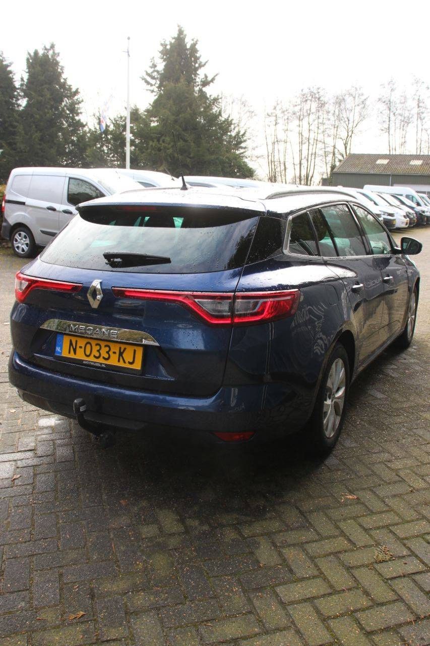 Stationwagen Renault Megane Estate 1.3 TCe Limited Benzine 140pk 2020