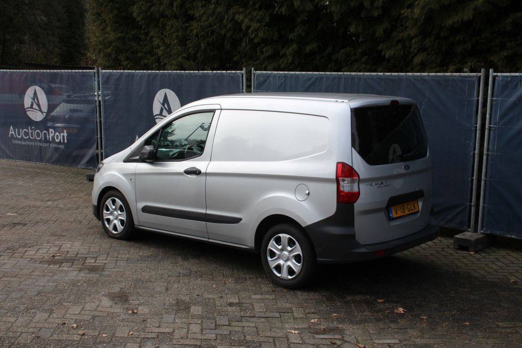 Bestelwagen Ford Transit Courier 1.5 TDCI Trend Duratorq S&S Diesel 75pk 2020