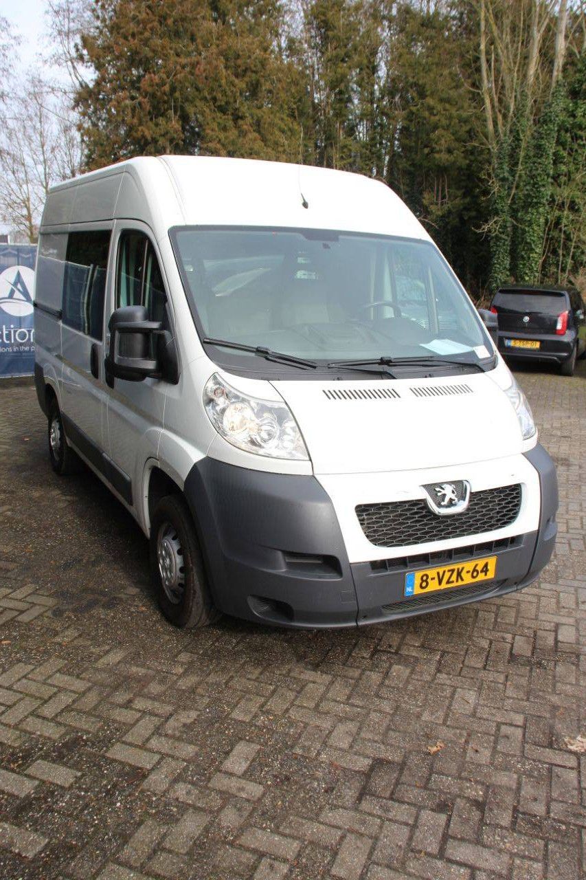Peugeot Boxer 333 2.2 HDI L1H2 Diesel 132 PS Kastenwagen 2012