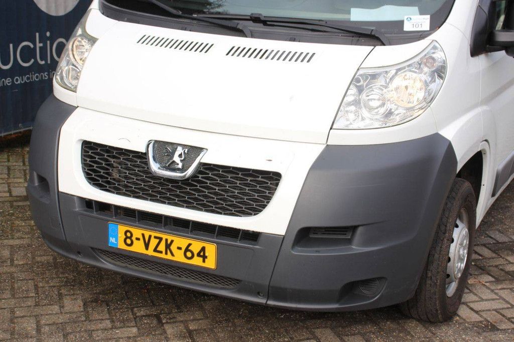 Peugeot Boxer 333 2.2 HDI L1H2 Diesel 132 PS Kastenwagen 2012