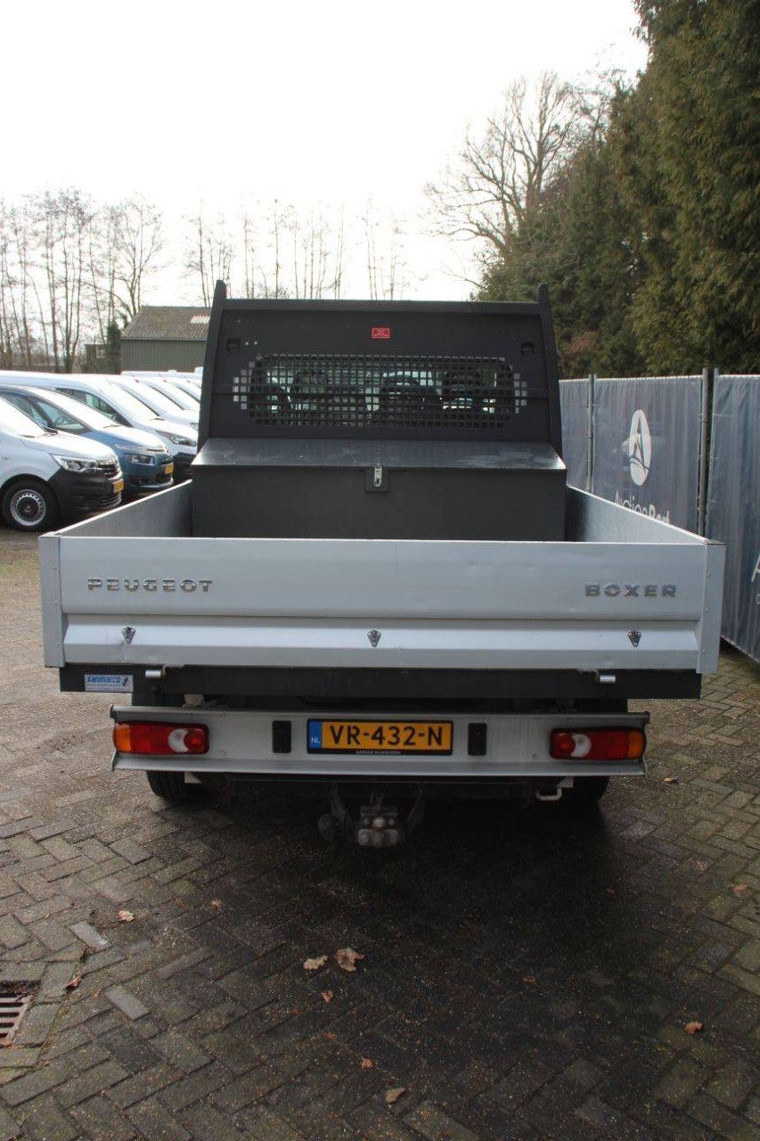 Kastenwagen Peugeot Boxer 333 2.2 HDI L2H2 XR Diesel 132 PS 2015