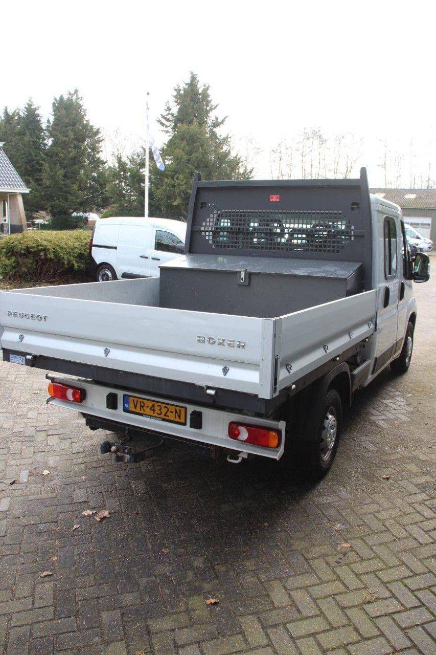 Kastenwagen Peugeot Boxer 333 2.2 HDI L2H2 XR Diesel 132 PS 2015
