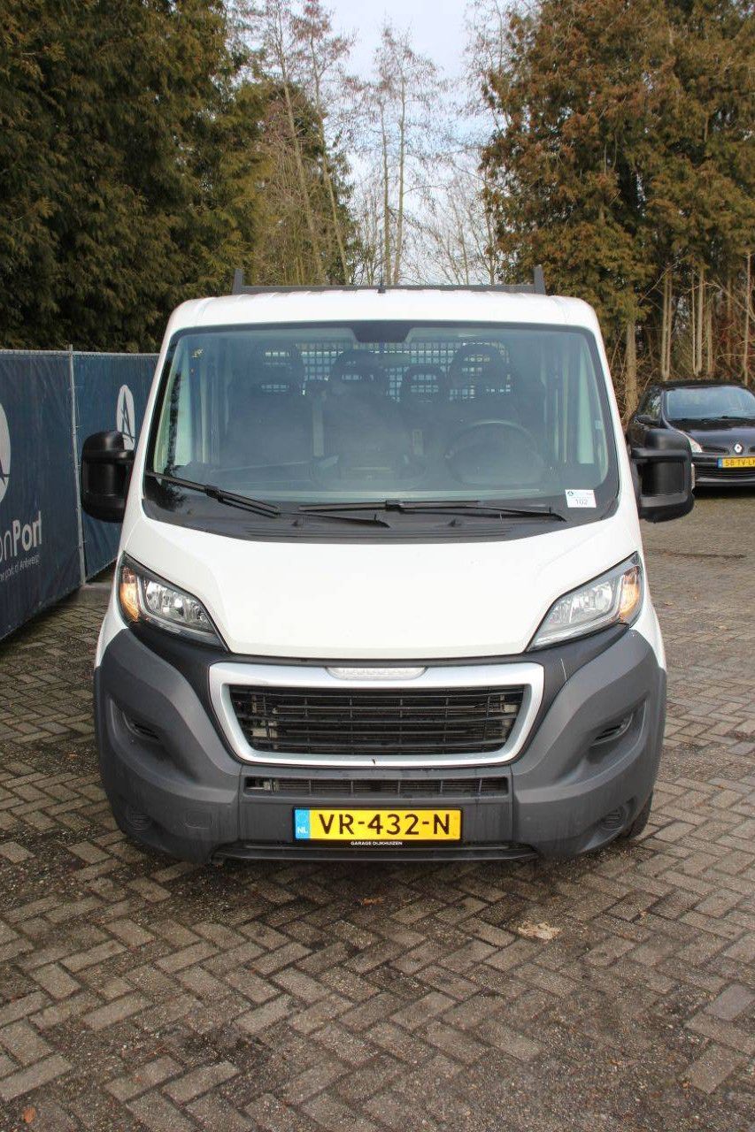 Kastenwagen Peugeot Boxer 333 2.2 HDI L2H2 XR Diesel 132 PS 2015