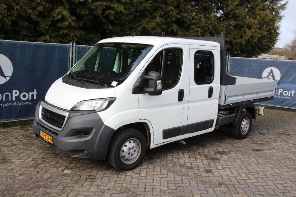 Kastenwagen Peugeot Boxer 333 2.2 HDI L2H2 XR Diesel 132 PS 2015